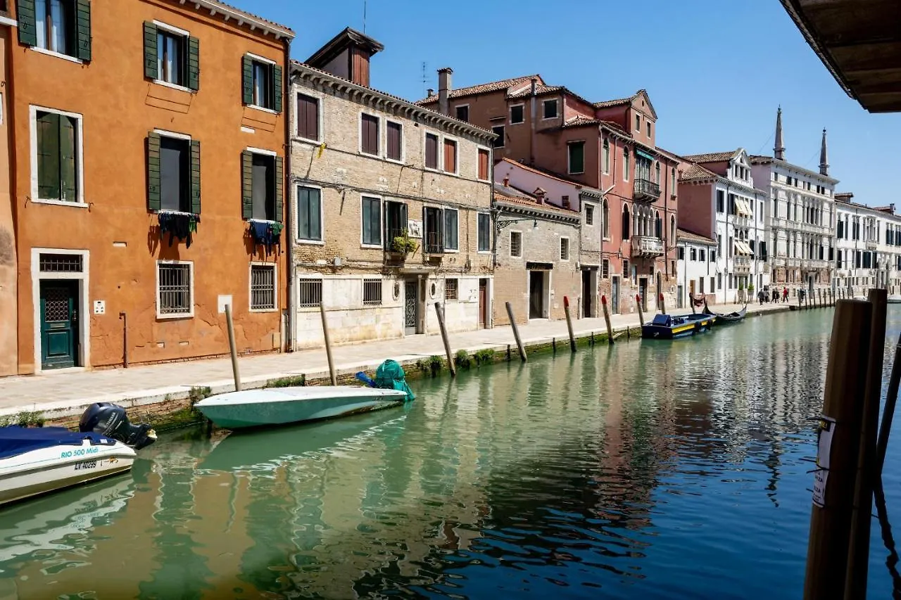 Ca' Tintoretto Veneza 0*,